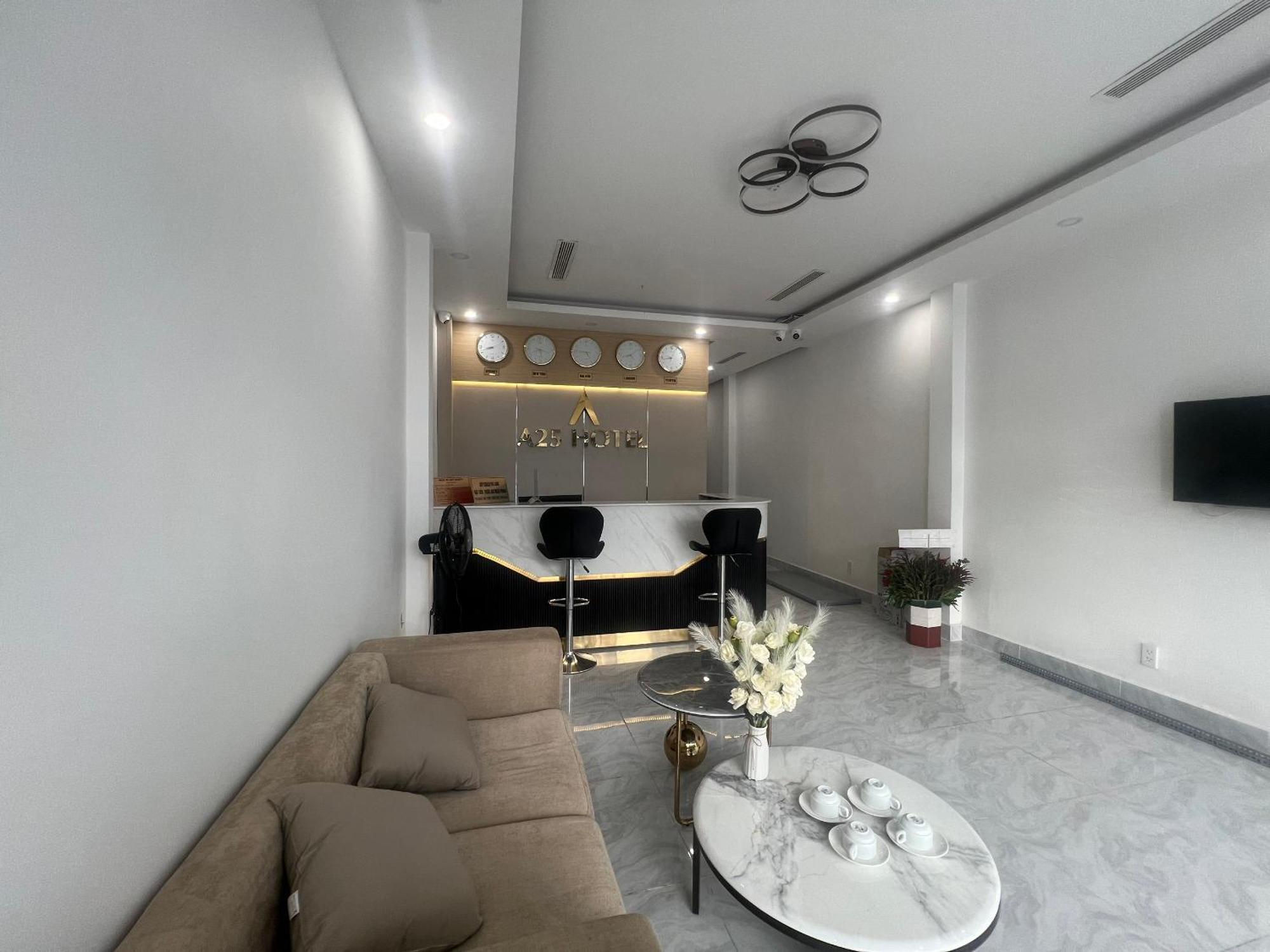 A25 Hotel - 14 Ho Huan Nghiep Ho Chi Minh City Bagian luar foto