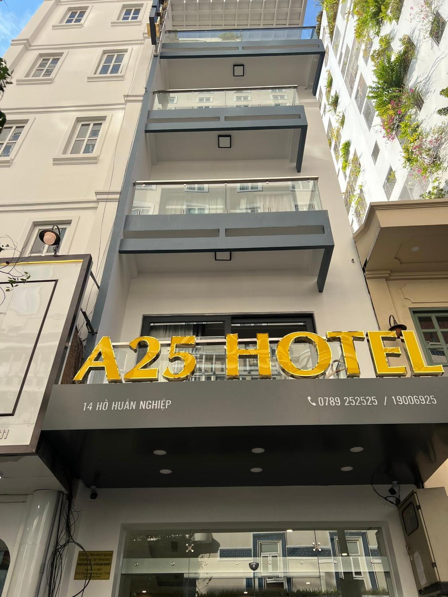 A25 Hotel - 14 Ho Huan Nghiep Ho Chi Minh City Bagian luar foto
