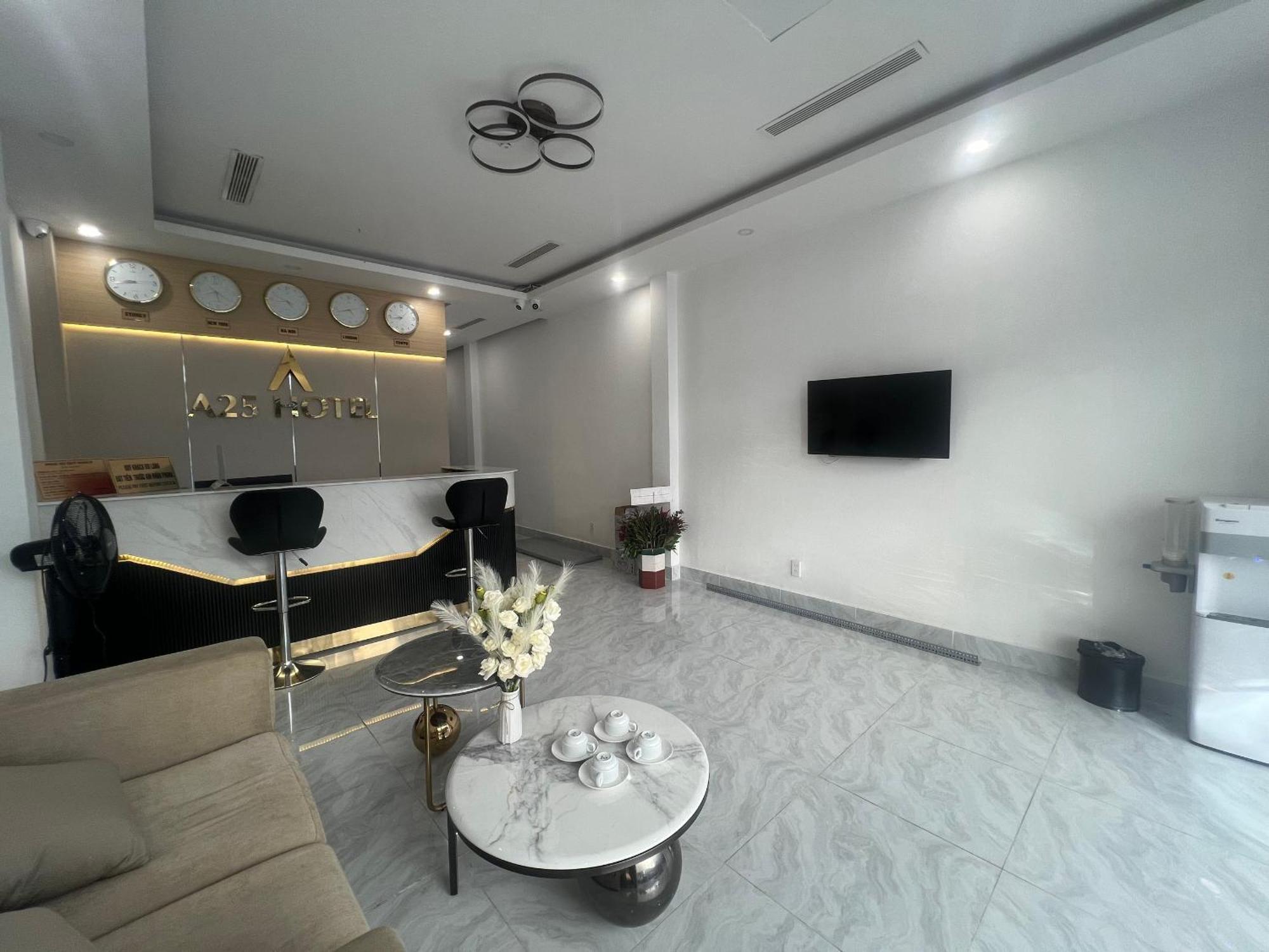 A25 Hotel - 14 Ho Huan Nghiep Ho Chi Minh City Bagian luar foto